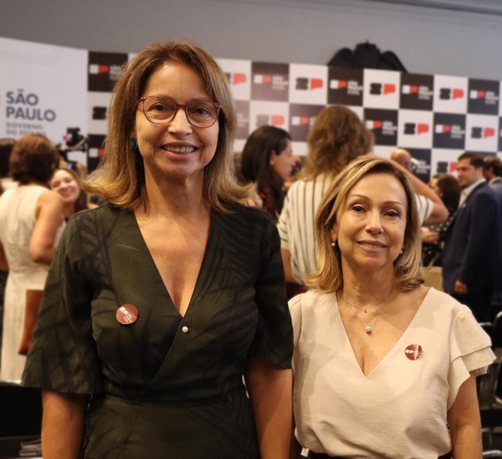 Imagem: A meteorologista do CEPAGRI, Ana Ávila, e a coordenadora associada da COCEN, Marta Teixeira Duarte, no lançamento do CEMC.